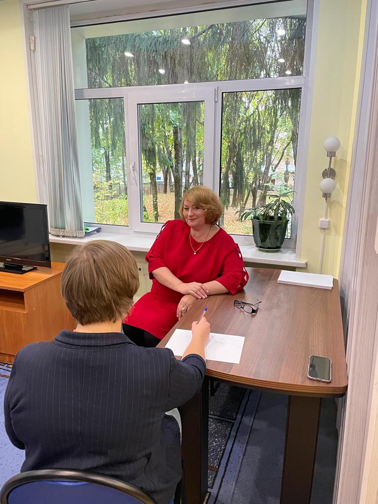 На приеме